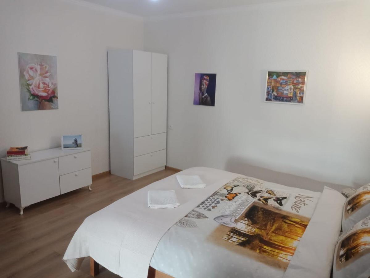 Kacharava Apartments Tbilisi Ngoại thất bức ảnh