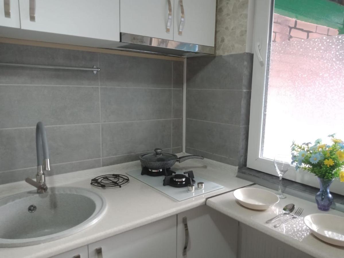 Kacharava Apartments Tbilisi Ngoại thất bức ảnh